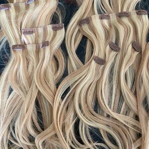 Luxy hair extensions 16”
